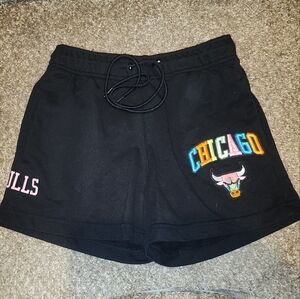 Pro Standard Athletic Collection Chicago Bulls Women's Black Shorts S
